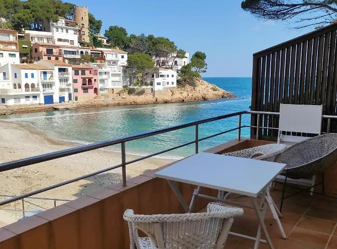 Satuna Beach Casa